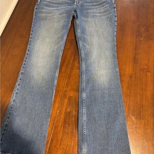 Wrangler Bootcut Retro Jeans. Unique Stitching.